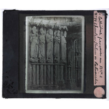 La Cathédrale de Chartres. Statues de Patriarches.