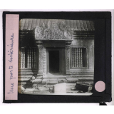 Les Ruines d'Angkor. Une porte intérieure.