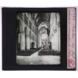 La Cathédrale française au XIIIe siècle. Chartres. La nef.