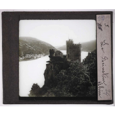 Les Eaux. Le Reinstein. Rhin.