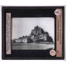 Architecture gothique II. - Constructions militaires, publiques et civiles. Mont Saint-Michel. Vue Générale.