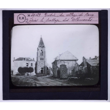 La Bataille de la Marne. Entrée du village de Barcy après le passage des Allemands.