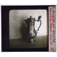 Une Visite au musée des Arts décoratifs. Aiguière en argent. Louis 14.