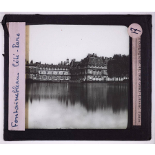 Châteaux historiques. Faintainebleau. Coté Parc.
