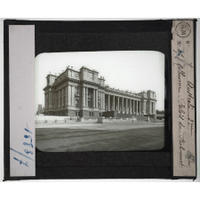 Australie Série II. Géographie humaine et économique. Melbourne. Palais du Parlement.