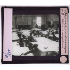 L'Effort des femmes britanniques pendant la guerre. Atelier d'aéroplanes.
