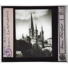Vallée du Rhin. Bonn. Münster. Bonn. La cathédrale.