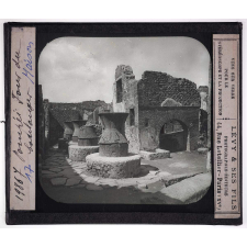 Naples. Pompeï. Four du boulanger. Maison.