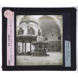 L'Art arabe. Le Caire, Intérieur de la mosquée du Sultan Hassan.
