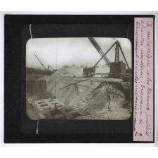 La Mécanique et les travaux publics. Chantier moderne, travaux de terrassement exécutés mécaniquement.