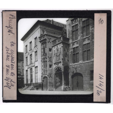 Bruges. La maison de la place Van Eyck. 