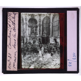 Le Nord en 1918. Cambrai, 1ère messe dans la Cathédrale.