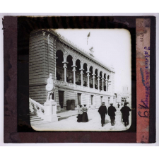 La Rue des nations et la berge de la rive gauche de la Seine à l'exposition universelle de 1900. Palais du Mexique.