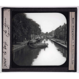 Hollande. La Haye. Le Spui (canal).