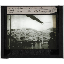 Les Iles égéennes. Ile de Syra. Vue d'Hermonpolis.