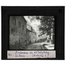 Autriche. Forteresse du Ht Salzbürg. La cour.