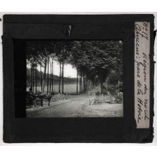 La Région du Nord. Amiens : parc de la Hotoie.