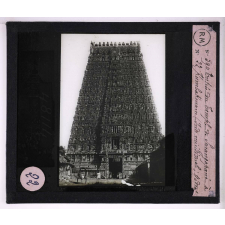 Le Brahmanisme moderne. Entrée du Temple de Sarangapani à Kumbakonam (Inde méridionale, Madras).