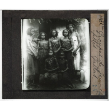 Abyssinie. Groupes de jeunes filles Gallas.