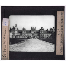 Fontainebleau et ses environs. La Cour des Adieux.