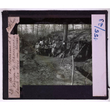 De la Somme à l'Aisne. L'ancien front, septembre 1914- mars 1917. Région de Craonne. Des abris dans les bois en février 1916. 
