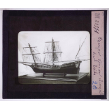 Le Musée de marine au Louvre. Barque genoise chargée de barils.