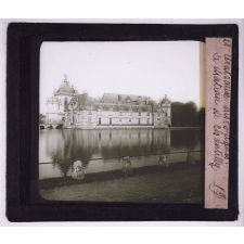 Châteaux historiques. Le château de Chantilly.