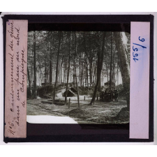 De la Somme à l'Aisne. L'ancien front, septembre 1914- mars 1917. Cantonnement du génie dans un parc au nord de Compiègne.