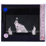 L'Art au petit Palais. Coll. Dutuit. Statuettes de Tanagra.