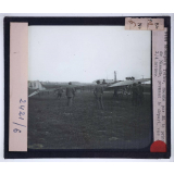 Quelques types nouveaux d'aéroplanes. Monoplan Tellier, monté par M. le prince de Nissolle, prenant le départ, vue en 3/4 arrière.