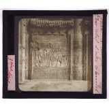 Civilisation égyptienne : tombeaux, mœurs. Bas-relief d'entre colonnes. 