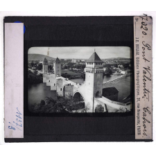 Basse-Guyenne. Pont Valentré. Cahors.
