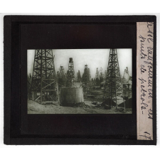Les Produits du sol de la Californie. Les puits de pétrole.