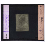 Les Microbes. Portrait de Pasteur. Plaquette de Roty.