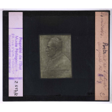 Les Microbes. Portrait de Pasteur. Plaquette de Roty.