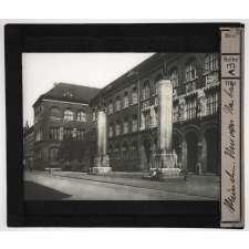 Bavière. München. Univers. Neubau.