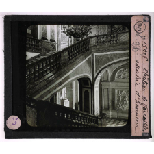 L'Architecture au XVIIe siècle en France. Château de Versailles, escalier d'honneur.