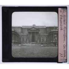 Le Palais-Bourbon. La cour d'honneur.