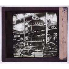 Champ de Mars expo 1900. Turbine de Bell.