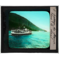 Alaska. Passage du steamer dans le chenal.