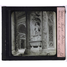 Saint-Pierre de Rome. Le tombeau de la comtesse Mathilde.