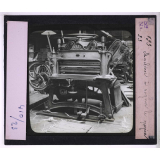 L'Imprimerie des origines à 1900. Machine à rogner le papier.