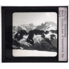 Chamonix et la vallée de l'Arve. Mont Blanc, vue d'ensemble du Buet.