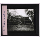 Les Ruines d'Angkor. Le Phimeanakas.