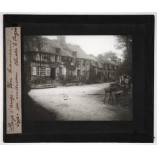 Normandie, Pays de Caux et d'Auge. Un hameau type de maison.