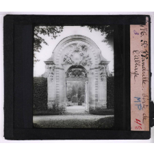L'Architecture au XVIIIe siècle en France. St Wandrille. Porte de l'Abbaye.