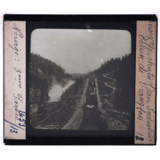 Norvège, chutes d'eau, industries. Ecluse de Vrangfoss.