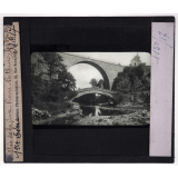 Le Morvan (introduction et 1re série) Morvan septentrional et central - vallées du Cousin, de la Cure et de l'Yonne. Vallée de la Cure. Pierre-Perthuis. Les Ponts.