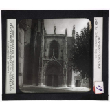 Midi de la France. Aix-en-Provence. La Cathédrale, façade. 