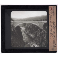 Norvège, montagnes, vallées. Le Pont d'Orskla.